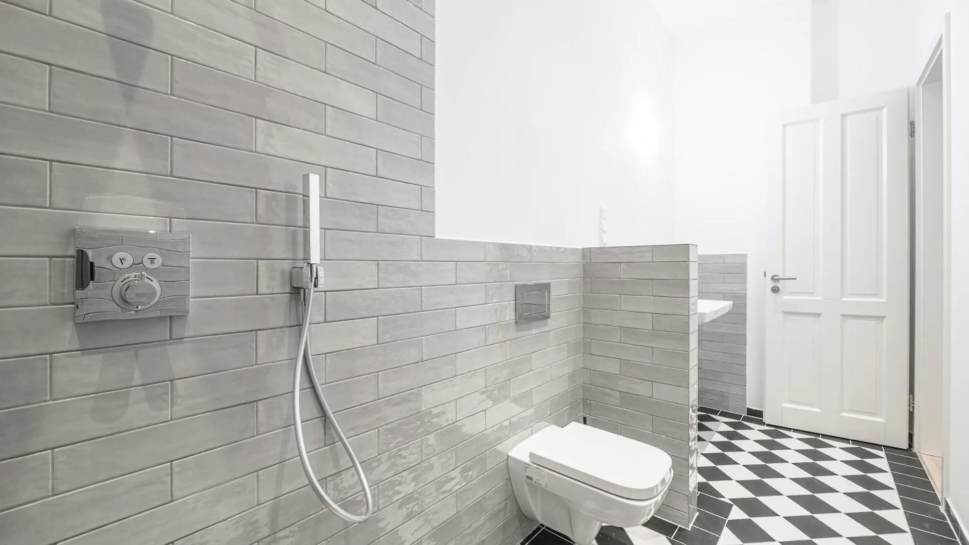 The Bornholmer - Lovely 2Br Apartments In Pberg Up To 5 Ppl Berlín