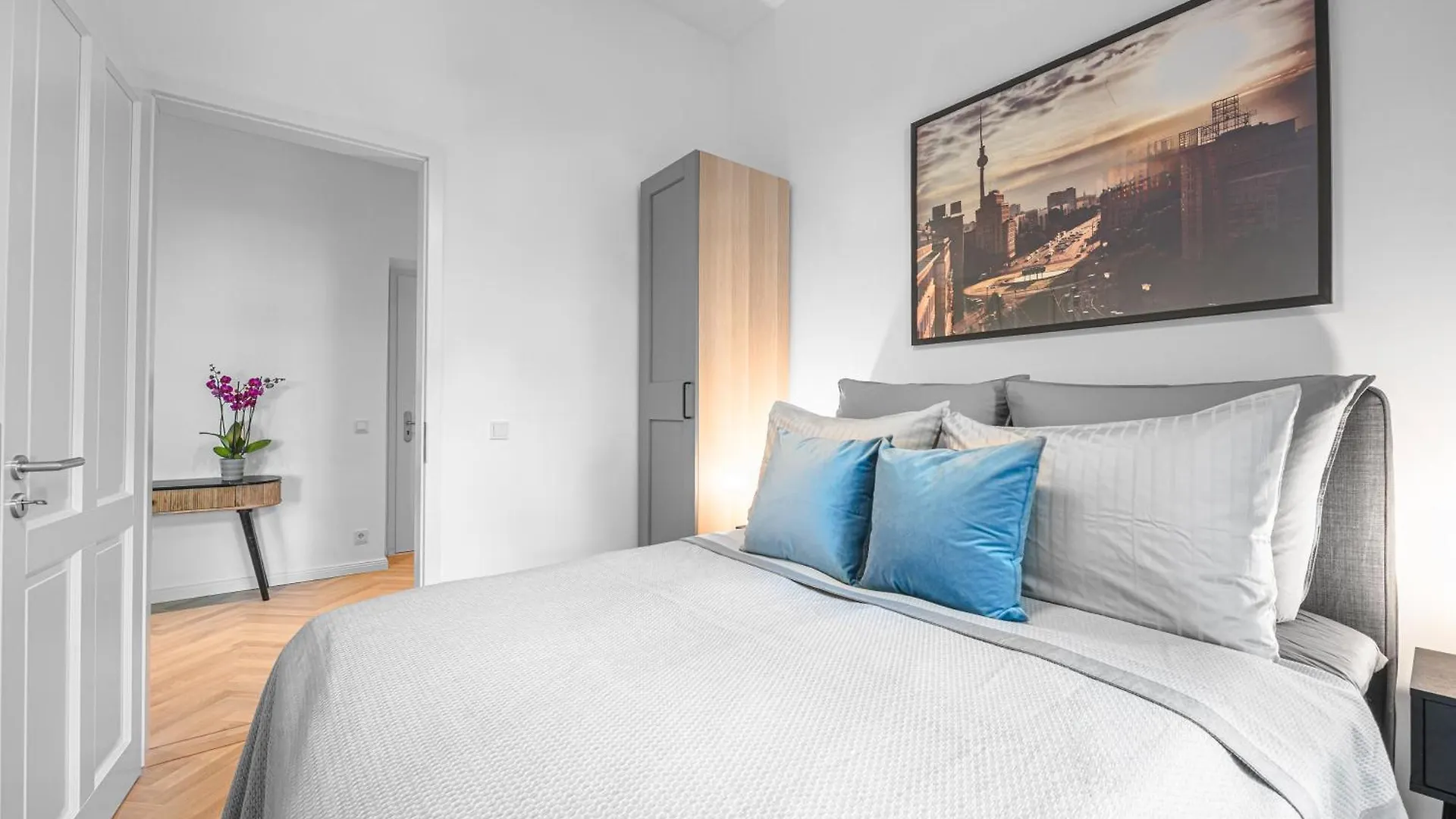 The Bornholmer - Lovely 2Br Apartments In Pberg Up To 5 Ppl Berlin 0*,  Deutschland