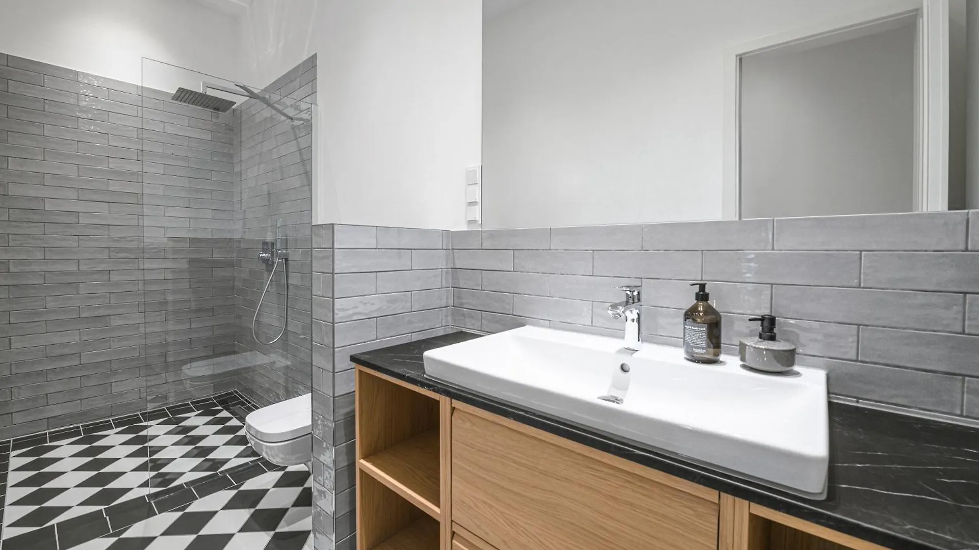 The Bornholmer - Lovely 2Br Apartments In Pberg Up To 5 Ppl Berlin